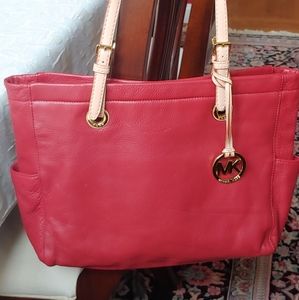 Michael Kor Red purse
